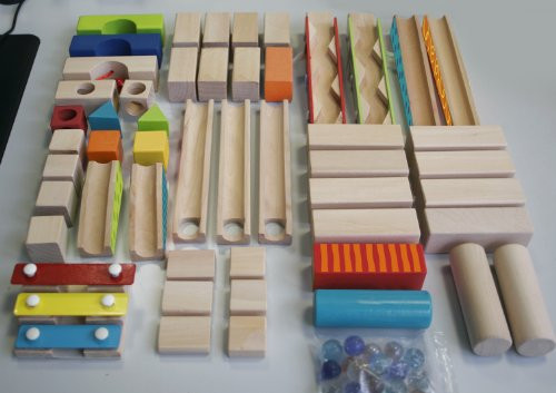 roba Holzkugelbahn, 100-teilig, mit 20 Glasmurmeln